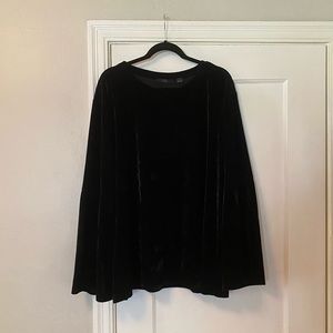 Long sleeve black velvet bell sleeve top